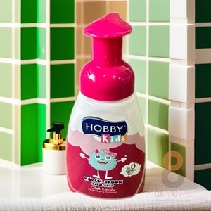Hobby Kids Çocuklar İçin Köpük Sabun Çilek Kokulu 200 ml.