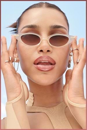 Maybelline New York Lifter Liner Dudak Kalemi- 04 Out of Line